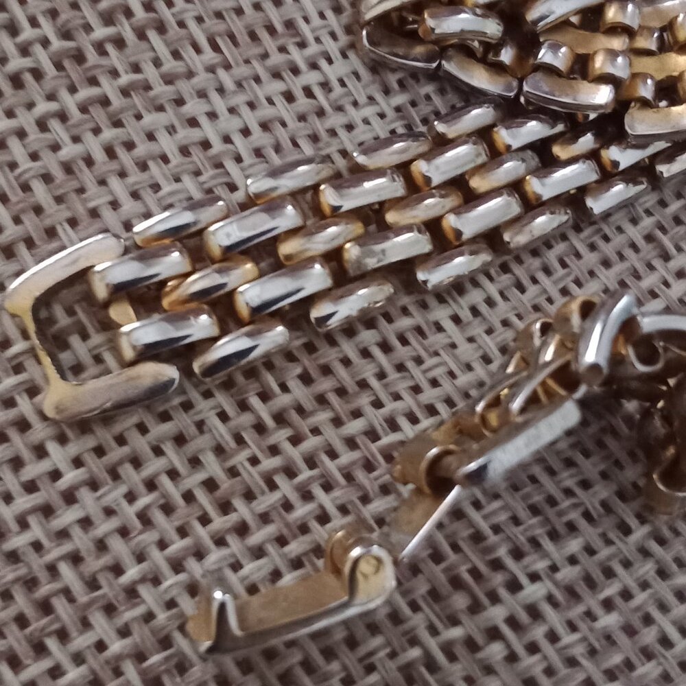 Bi-color Choker Necklace - Picture 7 of 7